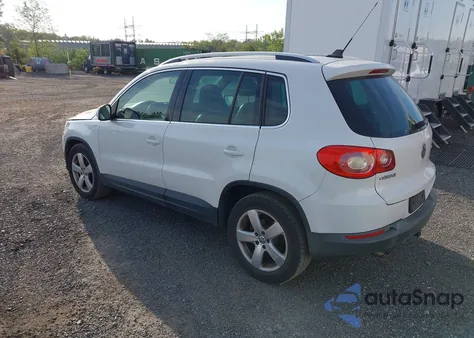 2010 Volkswagen Tiguan Wolfsburg Edition from USA, damaged, VIN WVGBV7AX6AW520244